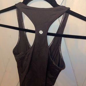 Lululemon workout tank